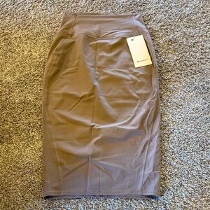 Lululemon - Nula Slim-fit HR skirt